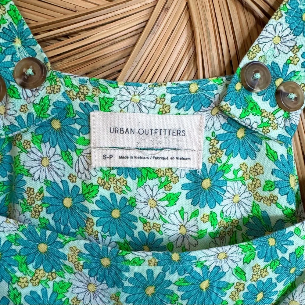 Urban Outfitters UO Pocket Full Posey Floral Playsuit Romper Jumpsuit SZ S - Picture 3 of 7